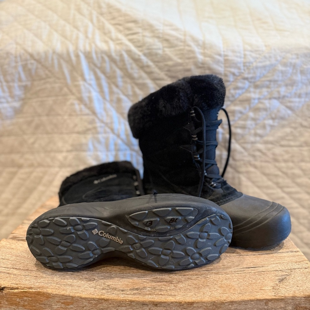 Columbia Women’s Black Snow Boots 10 - Picture 4 of 5